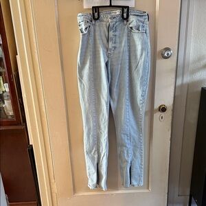 Abercrombie & Fitch Light Wash Skinny Jeans